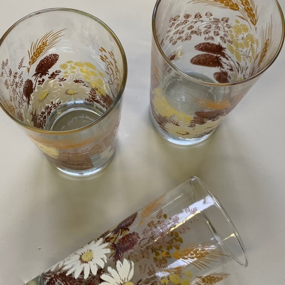 Vintage* Style Drinking Glasses - Picture 2 of 8